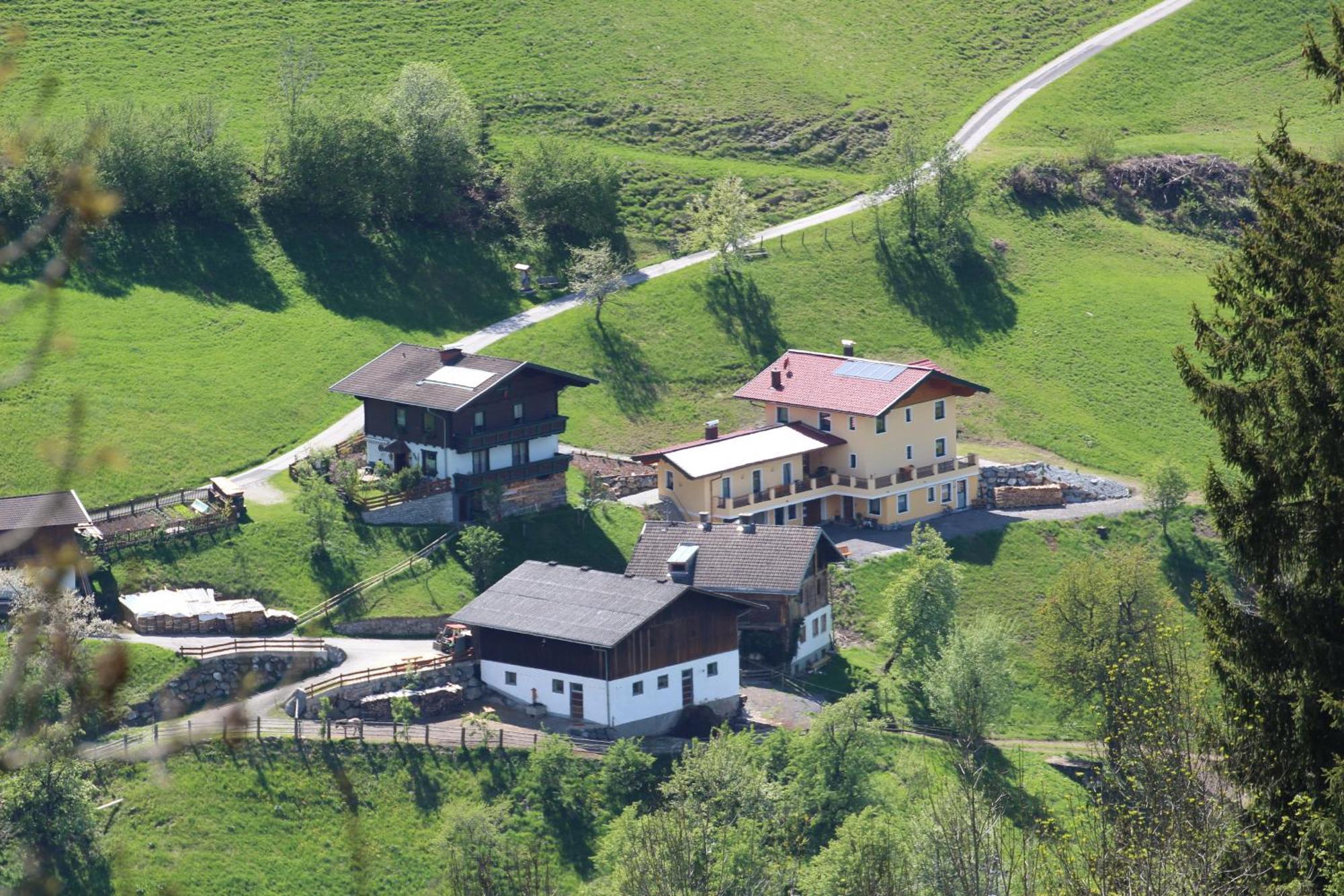 Holzlehenhof Apartment Sankt Johann im Pongau Exterior photo